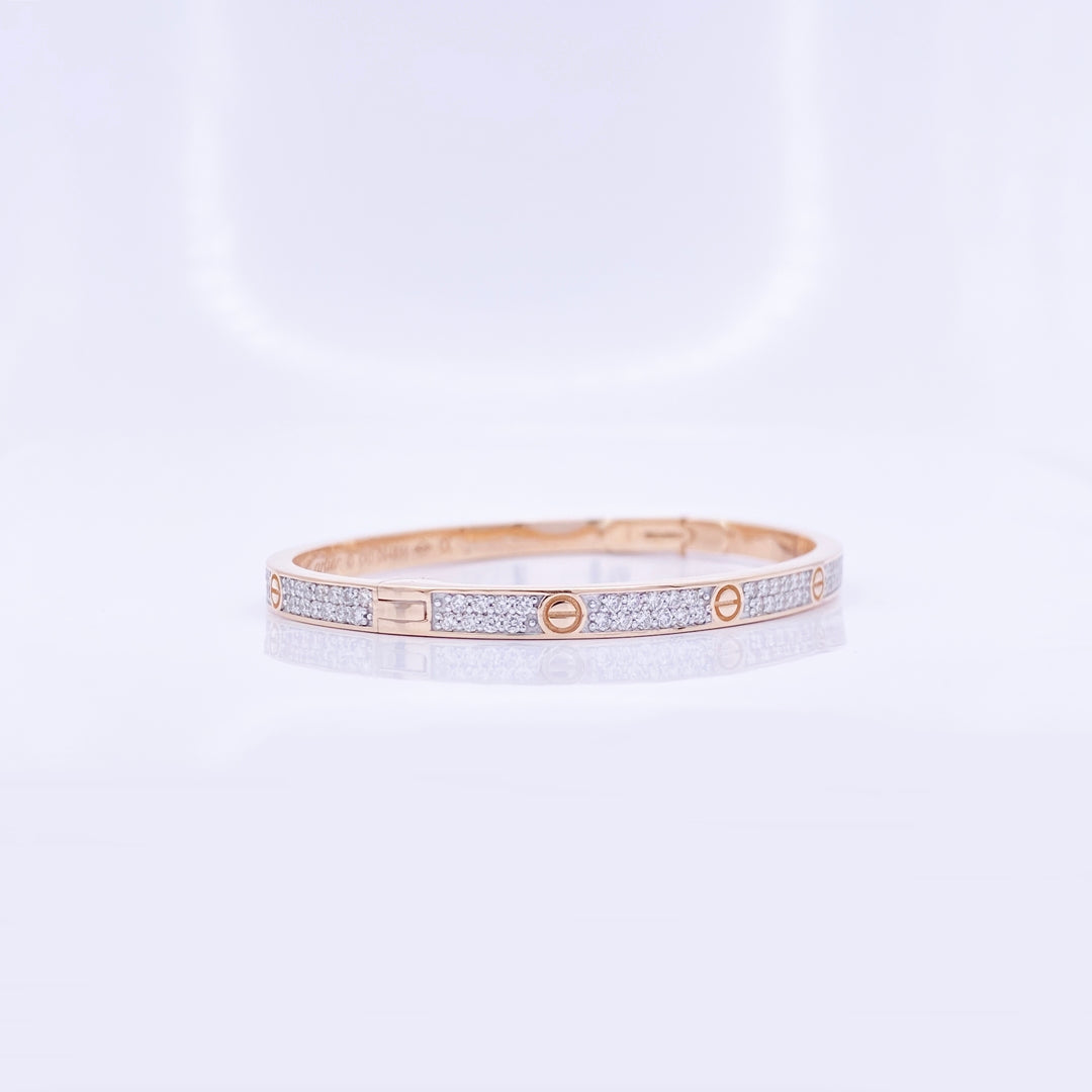 Cartier Love Bracelet Paved Diamonds - BNG170/1