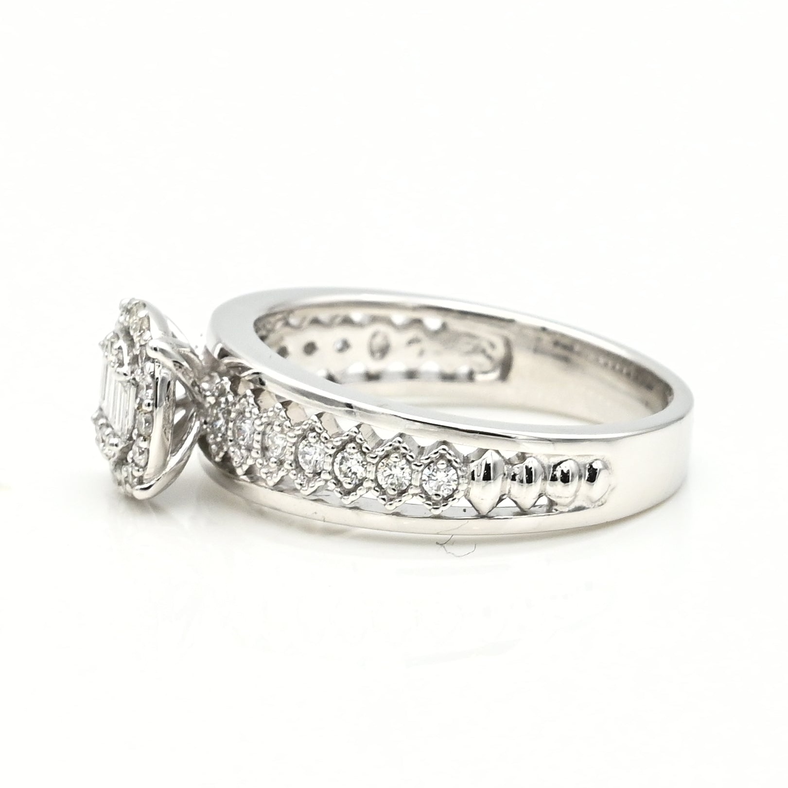 Baguette & Round Diamond Halo Ring - R7/3
