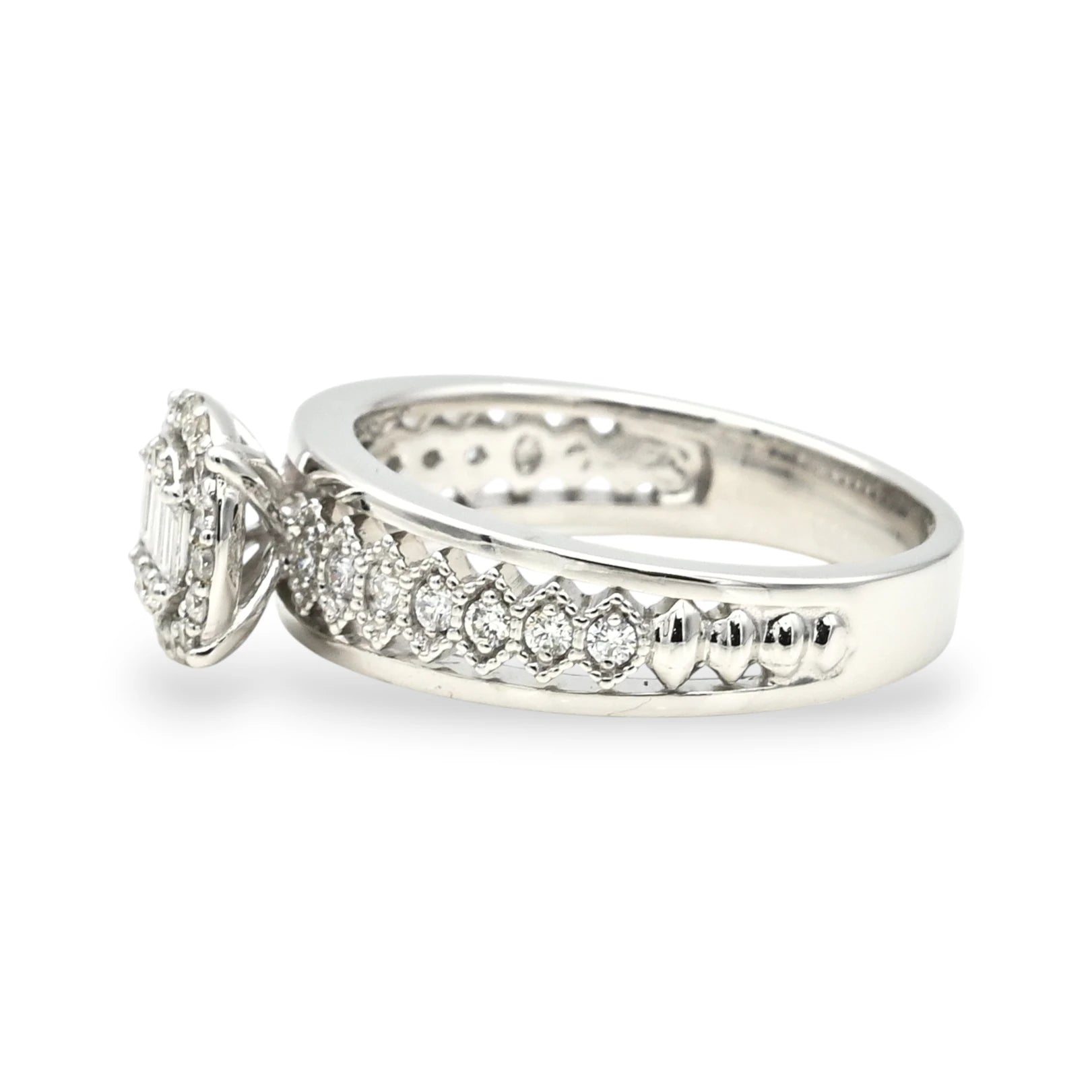 Baguette & Round Diamond Halo Ring - R7/3
