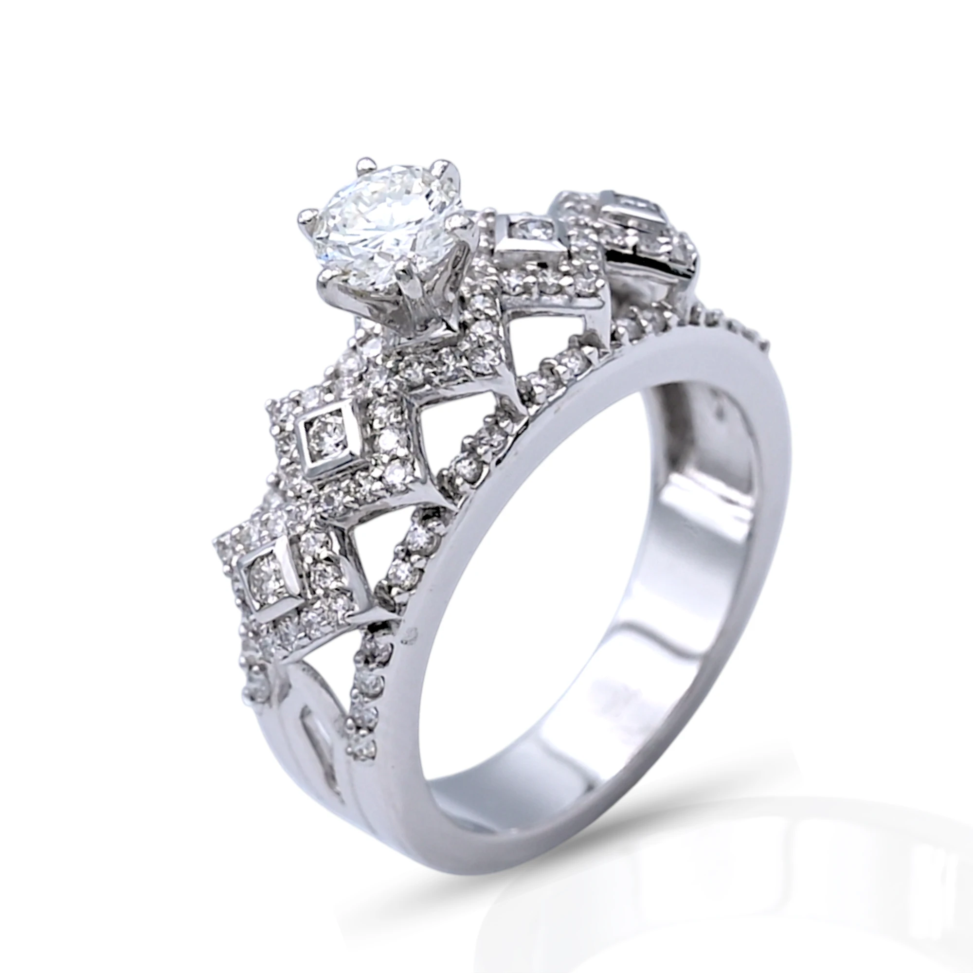Solitaire Diamond Ring - R5/5