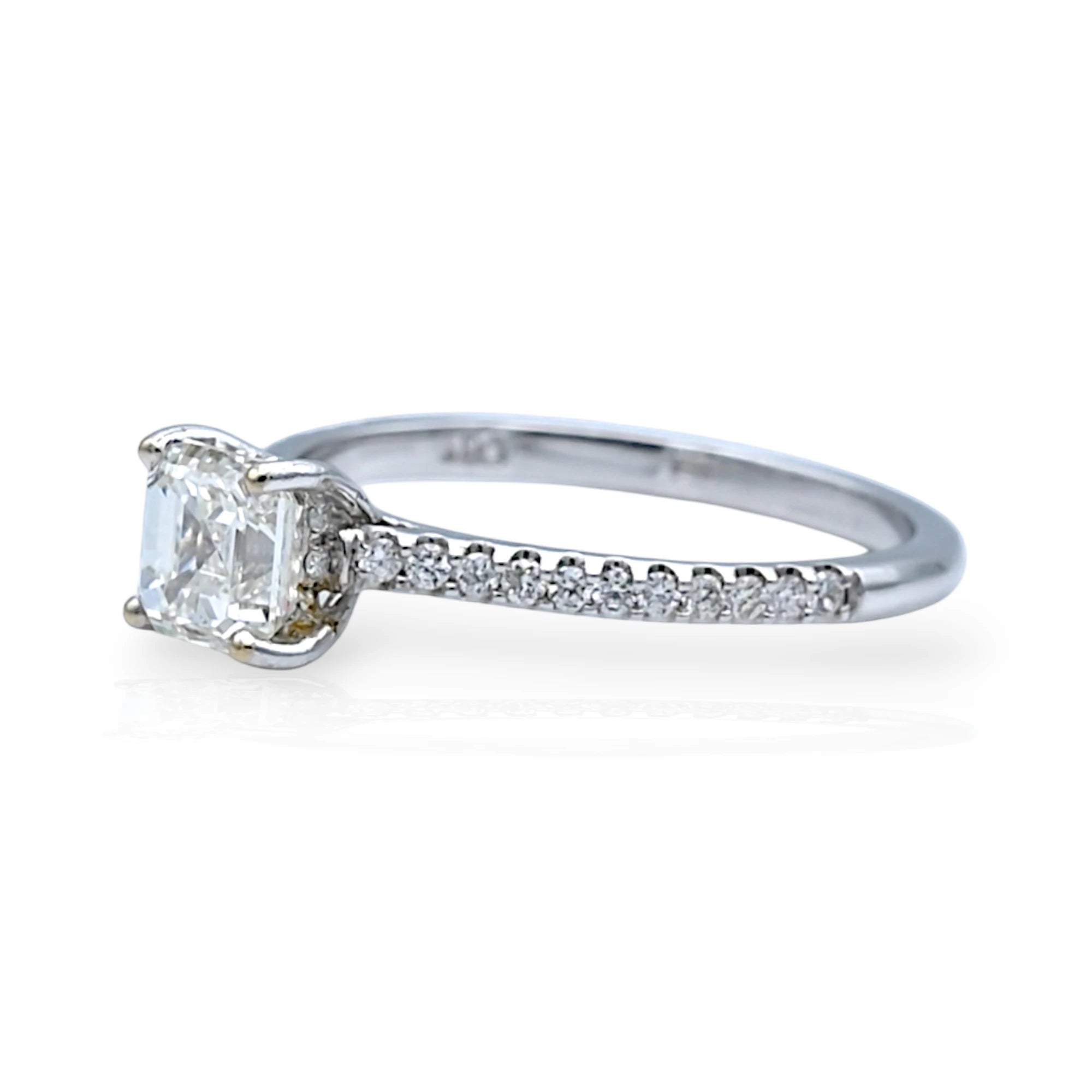 Asscher Cut Solitaire Diamond Ring - R34/15B