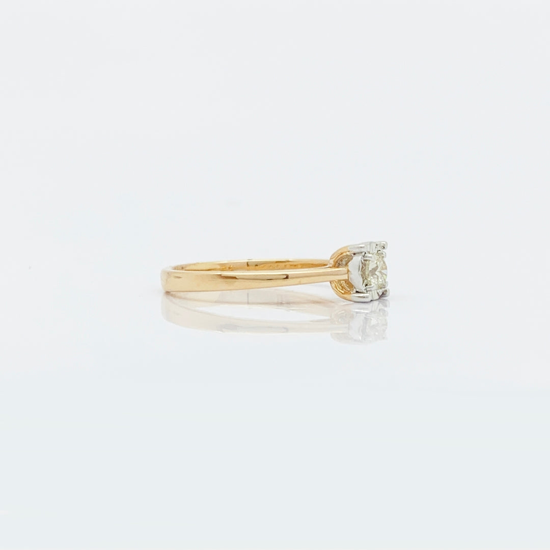 Solitaire Diamond Ring - R109/15