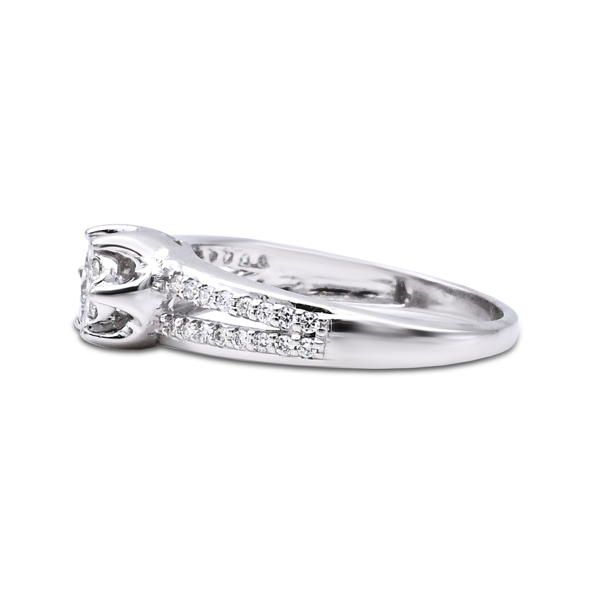 Diamond Ring R4568